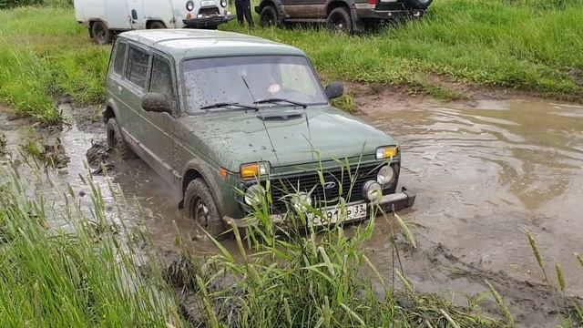 ЧТО творит этот TOUAREG на бездорожье!