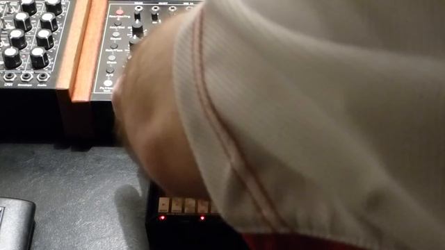 MFB Tanzbar & Korg Volca Keys смотреть онлайн