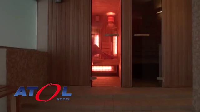 Hotel Atol 1 смотреть онлайн