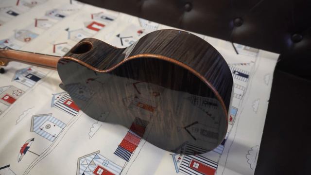 Soft Noodling on OulCraft Custom Ukuleles смотреть онлайн