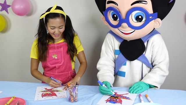 Crayola Markers and Crayons Challenge | Learning Colors with Ellie Sparkles and Romeo смотреть онлайн