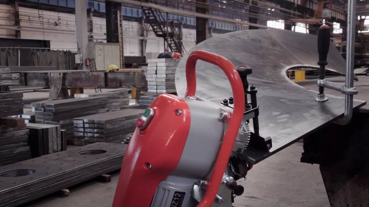 UZ 12   Мобильный портативный кромкорез фаскосниматель