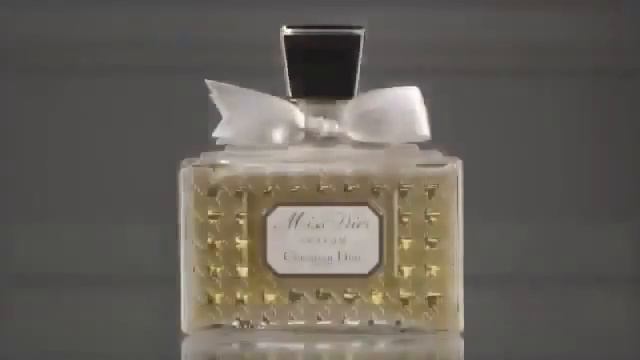 Обновленная версия духов Miss Dior смотреть онлайн