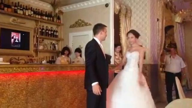 Первый танец Ильи и Ангелины Зотовых смотреть онлайн