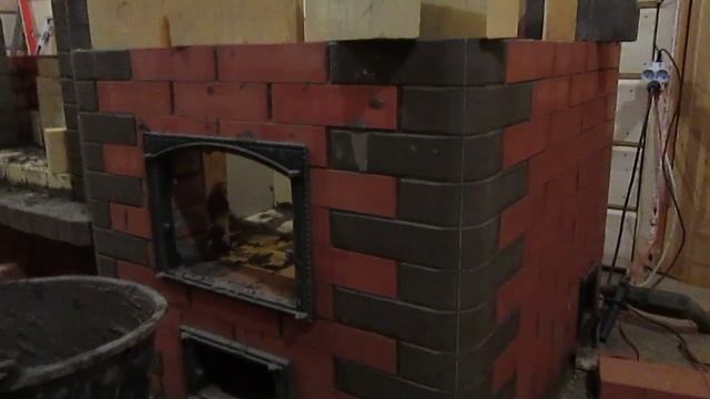3. Вариант красивой кладки угла печи. смотреть онлайн