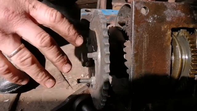 Саморобний редуктор для фрези смотреть онлайн