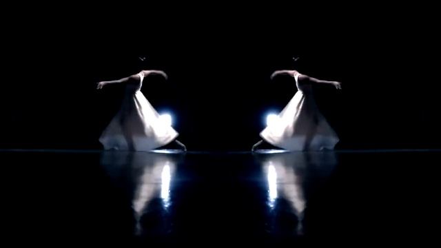 Estas Tonne - Internal Flight (contemporary dance) смотреть онлайн