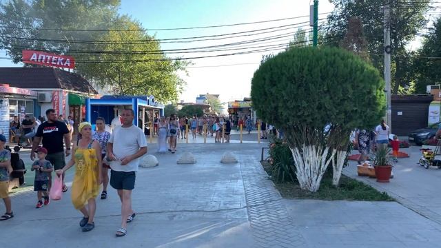 Курорт ВИТЯЗЕВО днем и ночью (бульвар ПАРАЛИЯ, пляж ВИТЯЗЕВО) смотреть онлайн