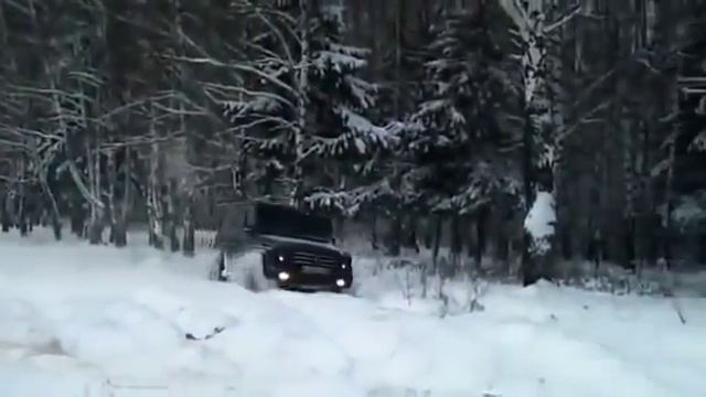 Gelendwagen) Валит по снегу!)