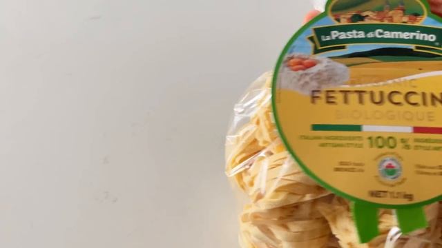 Costco开箱︳这款鸡蛋面口感柔韧太好吃了?只有新鲜鸡蛋和初榨硬质粗粒小麦做成的面，比一般面条好吃太多了??口健康指数爆表的野生阿拉斯加红鲑鱼、外酥里嫩的香炸鱿鱼???