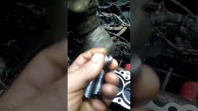 когда сорвало резьбу болта гбц в алюминиевом блоке. смотреть онлайн