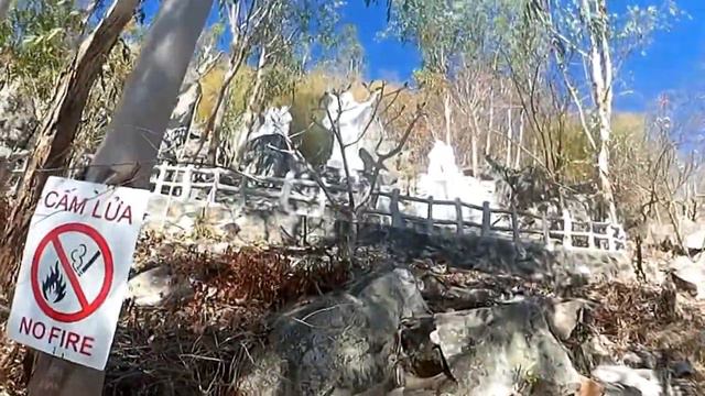 Вьетнам, г. ВунгТау, статуя Девы Марии смотреть онлайн