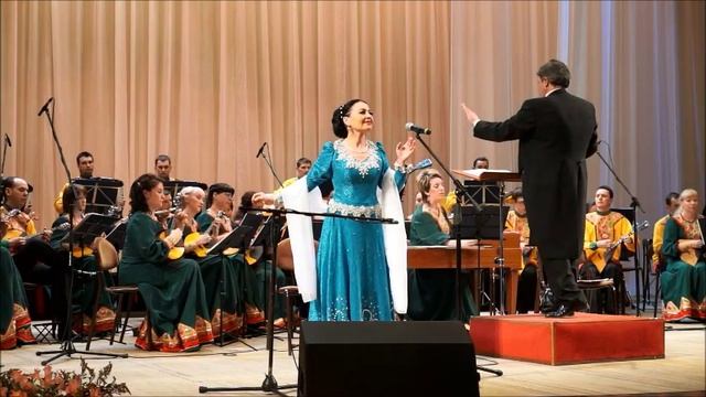 Волжский хор, Людмила Дюдяева "Поле русское,родное" смотреть онлайн