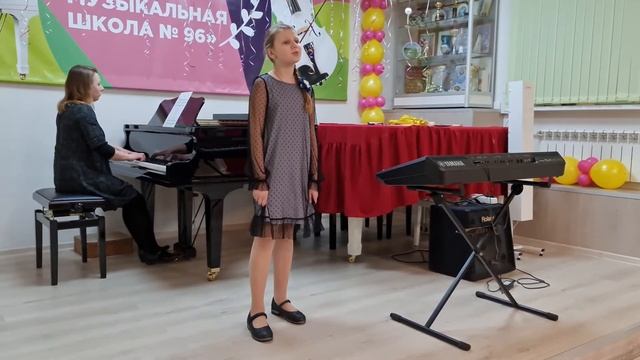 Александра Болотова 1 класс. Туркменская народная Песня "Мотылёк". смотреть онлайн