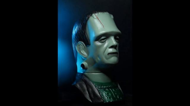 NECA Universal Monsters Mask Series смотреть онлайн