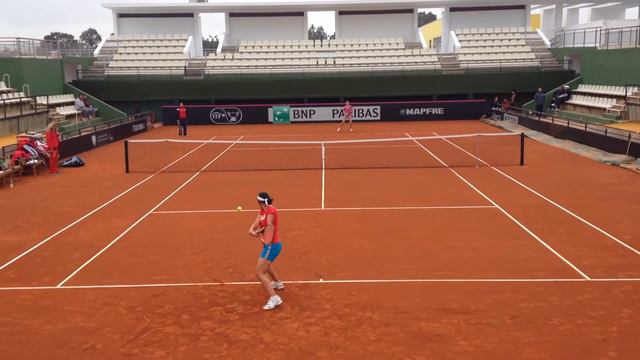 Entrenamiento de Lara Arruabarrena y Silvia Soler (II) смотреть онлайн
