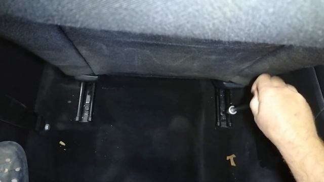 How to Remove or Replace Front Seat Peugeot 308 SW смотреть онлайн