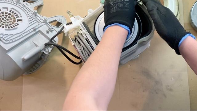 Complete Disassembly & Assembly Of Maximus ZXM7010 Electrolux Vacuum Cleaner - Motor Replacement смотреть онлайн