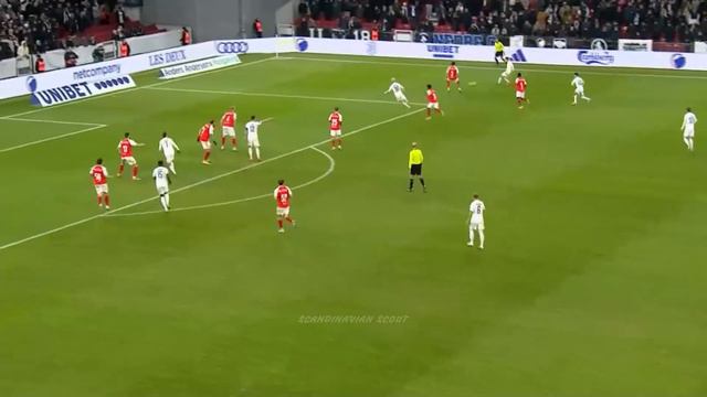 Elias Jelert ● Superliga ● 2022/2023 смотреть онлайн