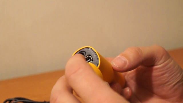 Портативная колонка с функцией Power Bank 4000 MaH смотреть онлайн