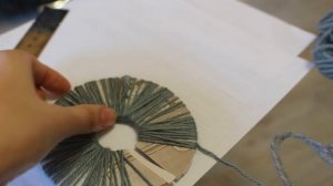 ПОМПОН ИЗ ПРЯЖИ. ОБЪЕМНЫЙ и РОВНЫЙ ПОМПОН ИЗ НИТОК.  ПОДРОБНЫЙ МАСТЕР КЛАСС. How to make pom pom