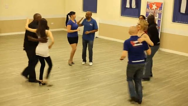 Sombrero, con Mambo, Sombrero Complicado, Festival de Sombrero | Rueda Move (Improvers Level) смотреть онлайн