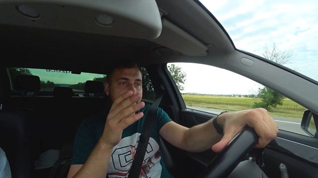 Как 4MATIC влияет на расход топлива? Эксперимент сразу с двумя Мерседесами w212! смотреть онлайн