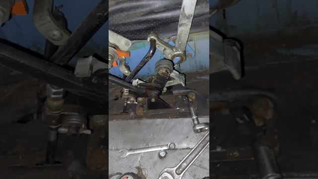 включение переднего моста мтз 82