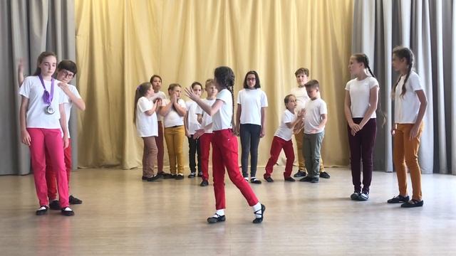 Театральная студия Контакт по мотивам стихотворения С. Маршака «Багаж» смотреть онлайн