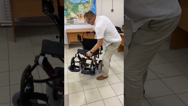 Как сложить, разложить кресло-коляску с электроприводом «Пони-130" ПОДЪЁМ™ смотреть онлайн