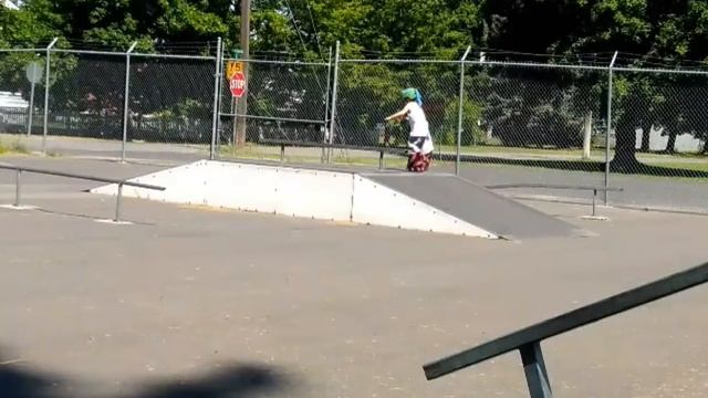 Dave Hill and Roland Hill смотреть онлайн