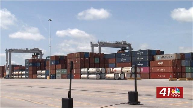 Sen. Ossoff Visits Port of Savannah, Inspects Ongoing Deepening Project смотреть онлайн