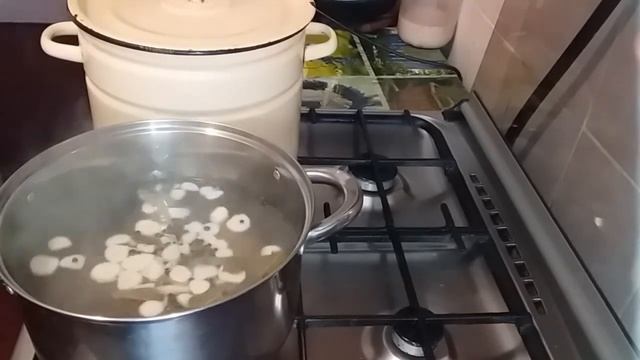 МАРИНОВАННЫЕ ЗЕЛЕНУШКИ //  МАРИНАД С ЧЕСНОКОМ // ТАКИЕ ГРИБЫ УЛЕТАЮТ СО СТОЛА В ОДНО МГНОВЕНИЕ !