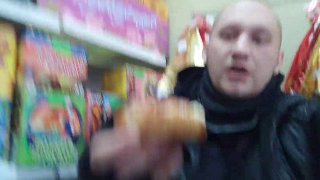 ТЕПЕРЬ В МАГАЗИНЕ ЕСТЬ ГОРЯЧИЕ БУТЕРБРОДЫ И ВКУСНЫЙ КОФЕ! ЗАХОДИ! ПОКУПАЙ! СЛАВА ДИКИЙ SDi смотреть онлайн