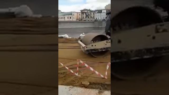 Трамбовка песка виброкатком-компания Техоптимум смотреть онлайн