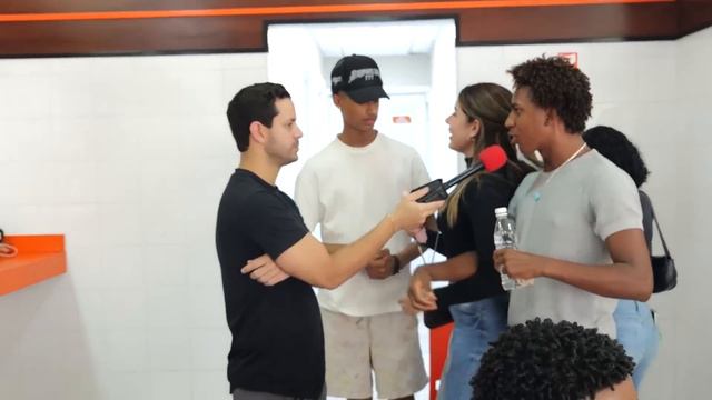 QUIEN COMA MÁS PIZZA GANA $30,000!! смотреть онлайн