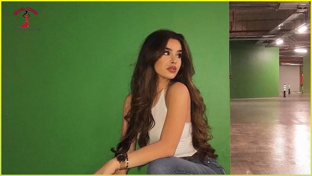 Sude Alkan - Судэ Алкан