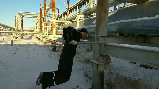 Подтягивания Брусья Отжимания смотреть онлайн