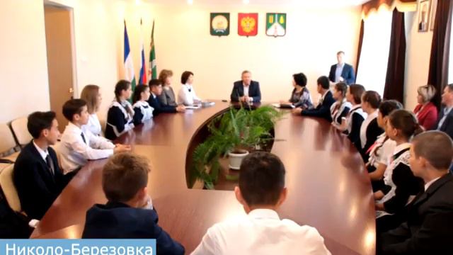Рустам Мусин вручил паспорта смотреть онлайн