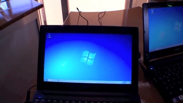 Acer Aspire One 522 AMD Brazos Netbook Hands On auf der Cebit 2011 смотреть онлайн