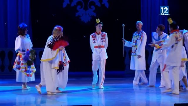 Во дворце Химиков в Череповце поставили инклюзивный спектакль «Золушка» смотреть онлайн