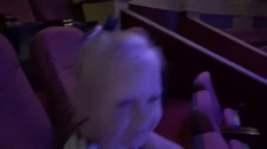 Алиса работает МОДЕЛЬЮ !!! Алиса играет в детском развлекательном центре Минополис