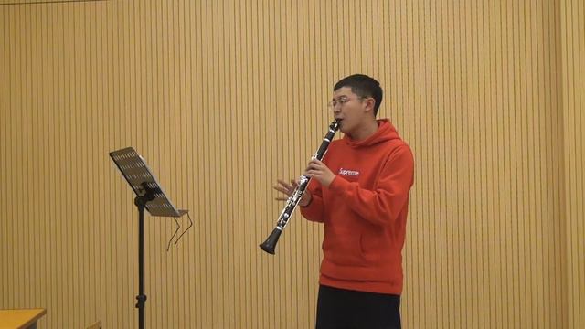 Clarinet Yifan Li Arnold's Sonatina chapter1 смотреть онлайн