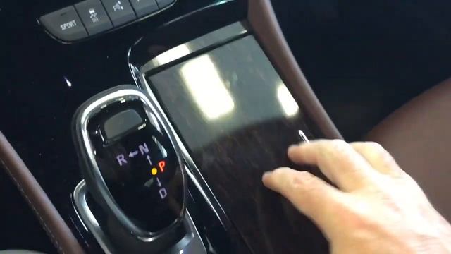 2019 Buick Lacrosse Avenir AWD Auto Park Sunroof Head Up Display White Oshawa ON Stock #190229 смотреть онлайн