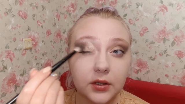 Макияж косметикой Фаберлик. Из дневного в вечерний. смотреть онлайн