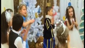 "Новогодний хоровод" (ст. гр.) Коломна детский сад 15 "Светлячок"