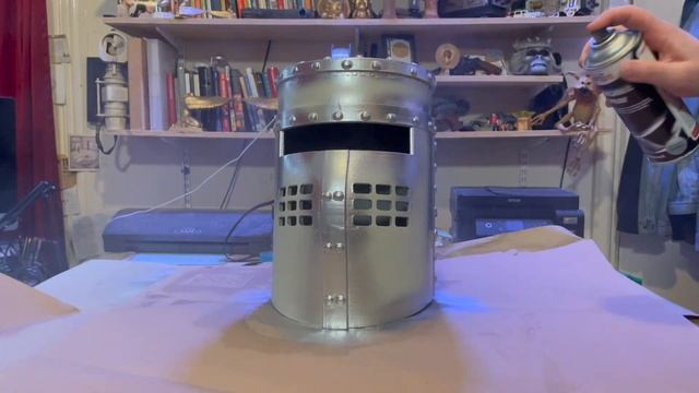 Making a Monty Python Black Knight Helmet смотреть онлайн