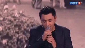 Шоди Хайдаров   Живёт девушка