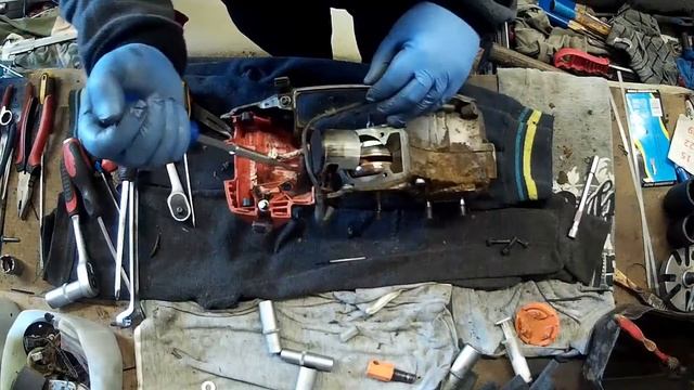 Disassembly Of Husqvarna 560 XP Chainsaw For Spare Parts Бензопила Хускварна 560 на запчасти