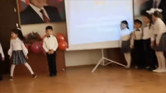 НОВЫЙ ГОД 1"Ч" ШКОЛА №14 смотреть онлайн